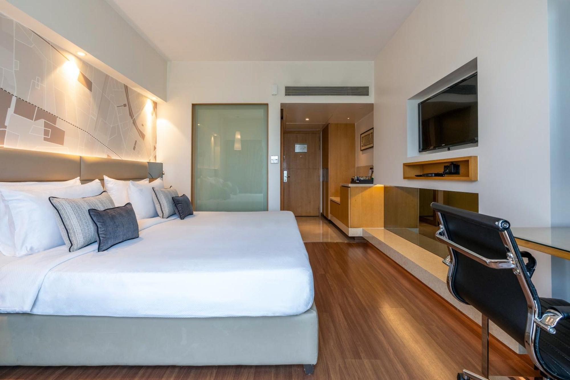 เดอะ เฟิร์น กอร์กอน Hotel มุมไบ ภายนอก รูปภาพ