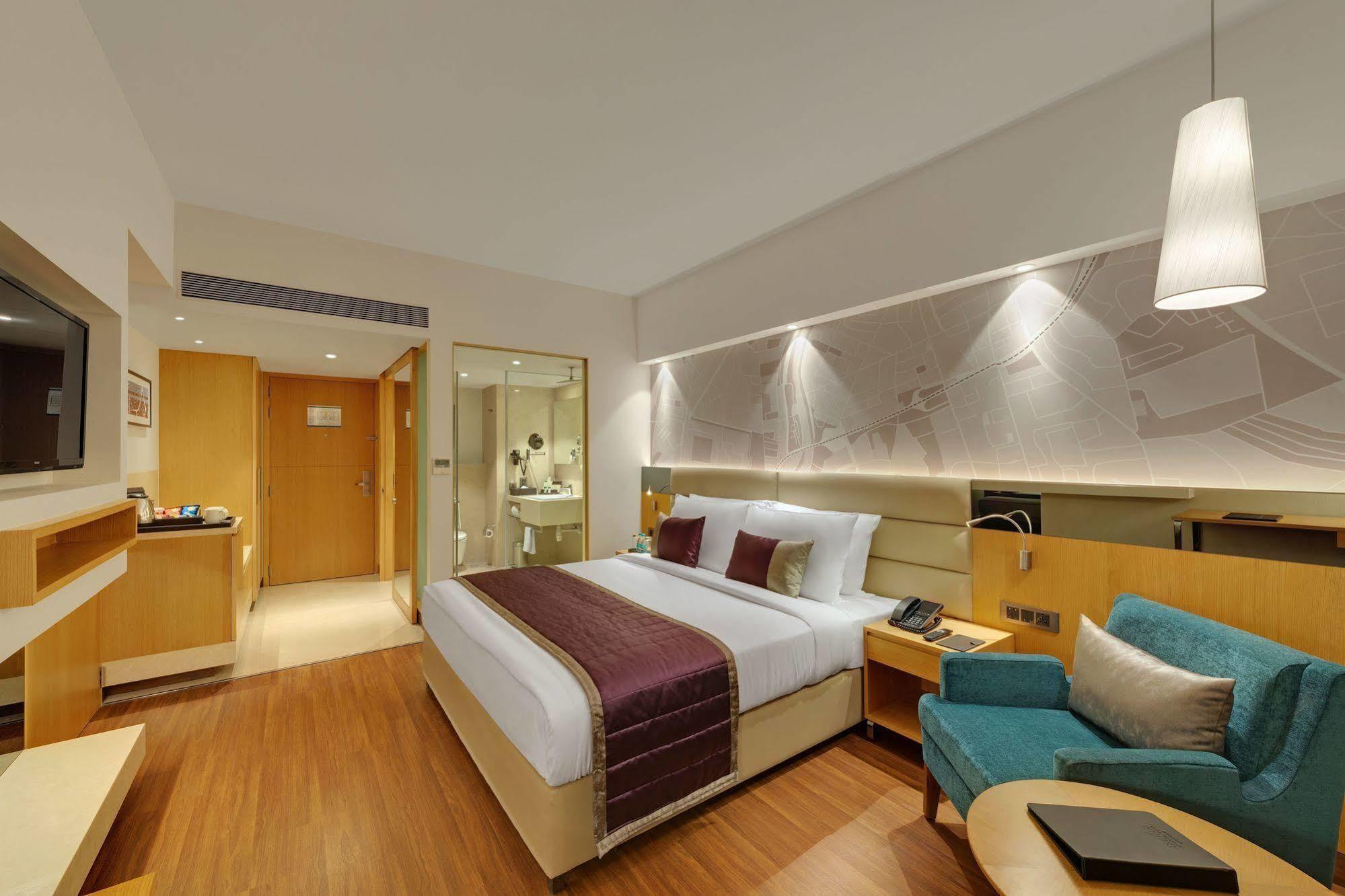 เดอะ เฟิร์น กอร์กอน Hotel มุมไบ ภายนอก รูปภาพ
